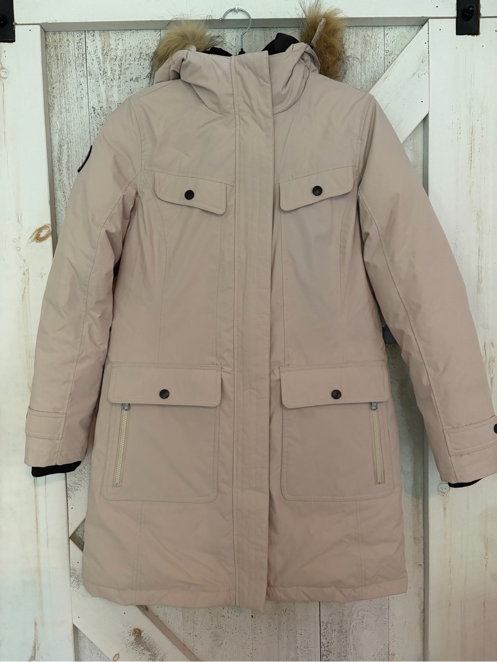 Women’s Light Beige Hooded Puffer Parka with Detachable Faux Fur Trim. NWT